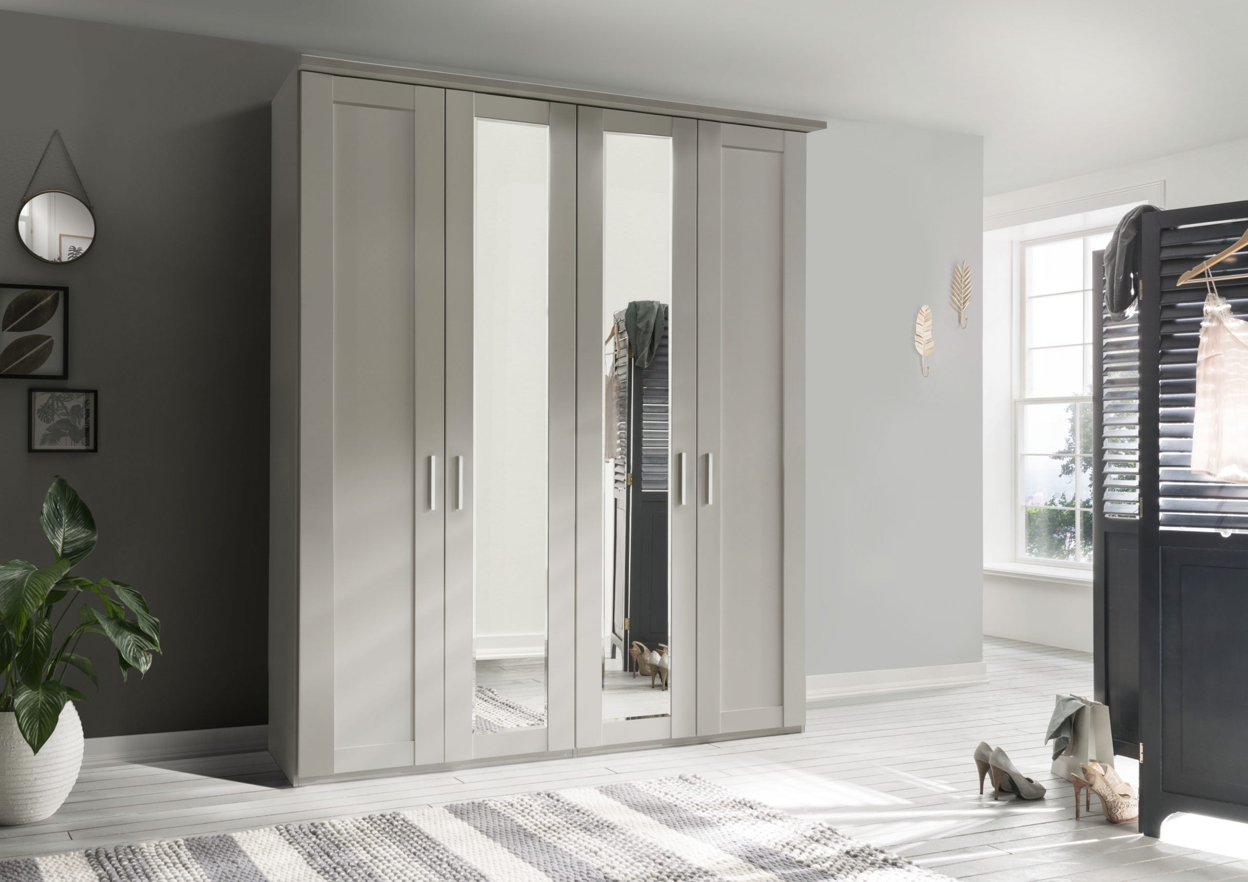 Cambridge traditional wardrobe with panel effect doors in cream finish, German engineered"