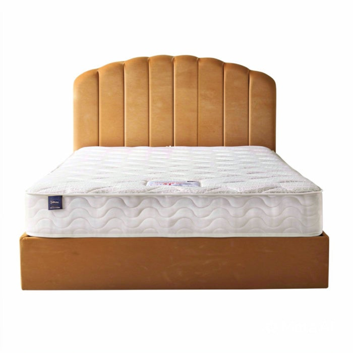 Comfort Breathe 800 by Silentnight pocket spring mattress with platform top divan base on white background at St James Bed Centre King's Lynn PE30 1AP, 